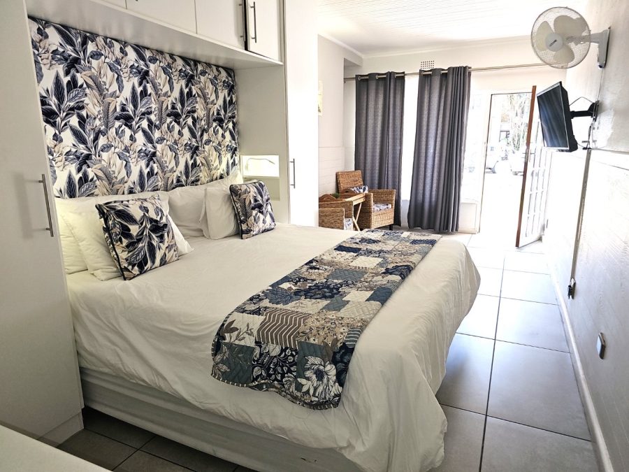 Commercial Property for Sale in Hartenbos Central Western Cape